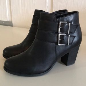 Clarks Black Leather Heeled Booties (SO COMFY)